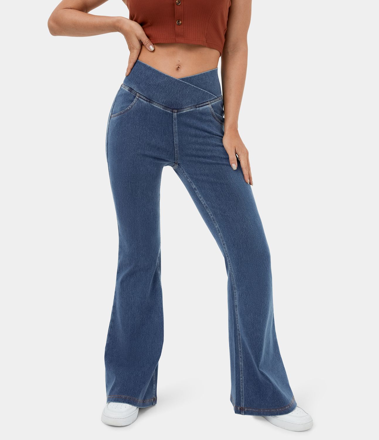 EvoStretch Crossover High-Waisted Jeans